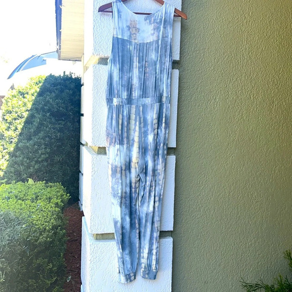 Tie-dye romper by Vici. - Picture 5 of 7